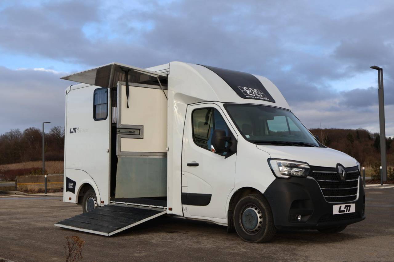 Horsebox HGV Cavalcar MASTER CAVALCAR 2022 Used