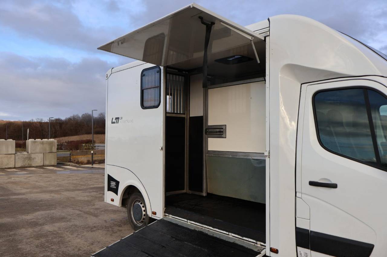 Horsebox HGV Cavalcar MASTER CAVALCAR 2022 Used