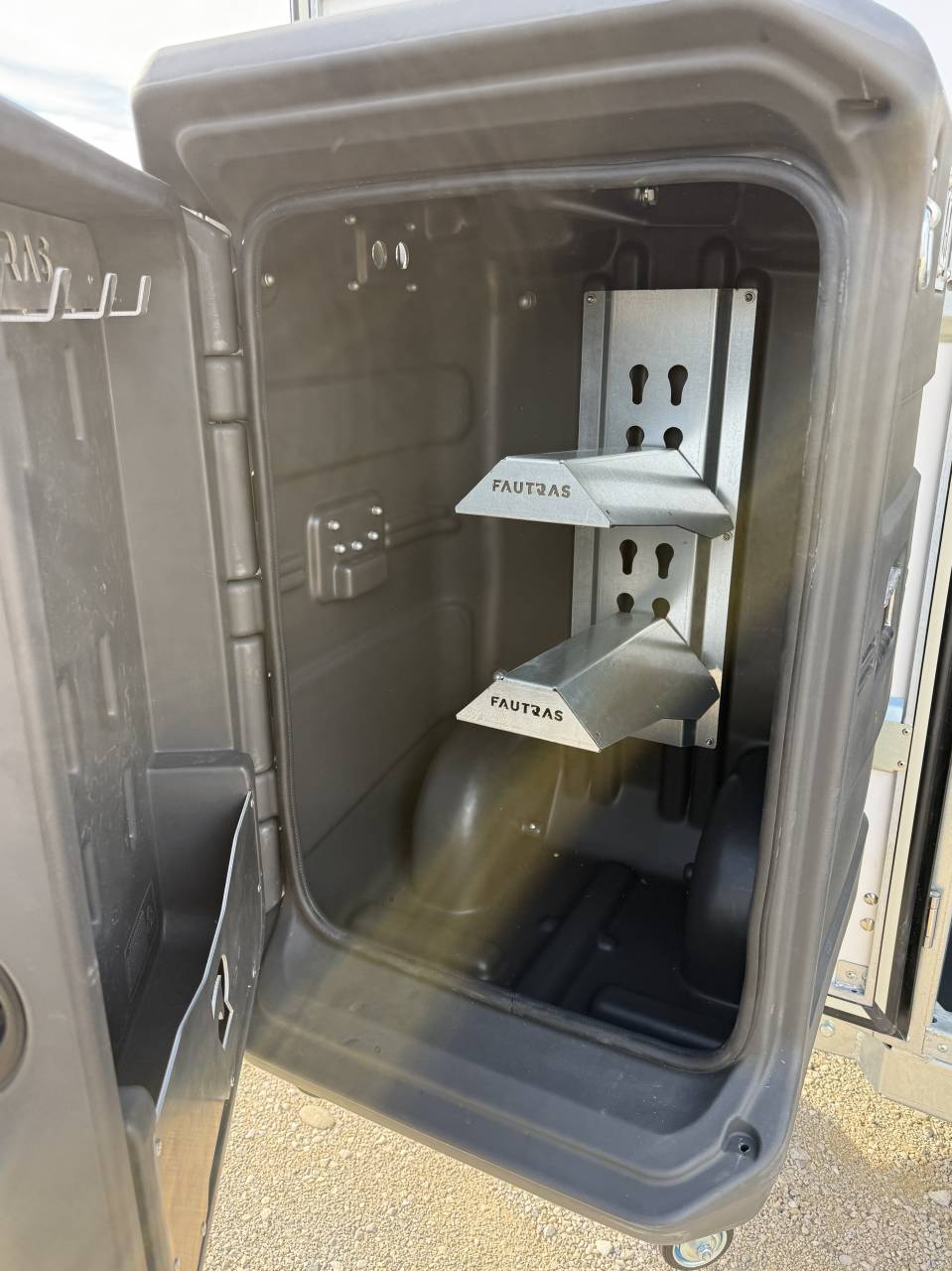 Horse trailer Fautras PROVAN CLASSIC 2 Stalls 2026 New