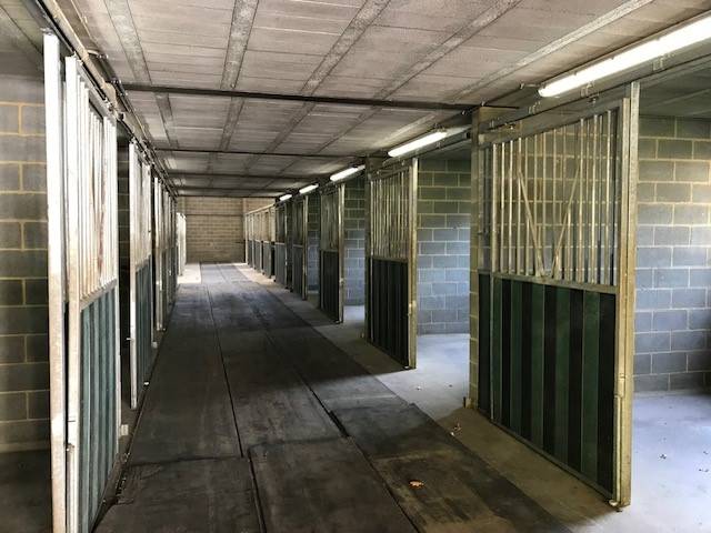 Livery yard  Hainaut