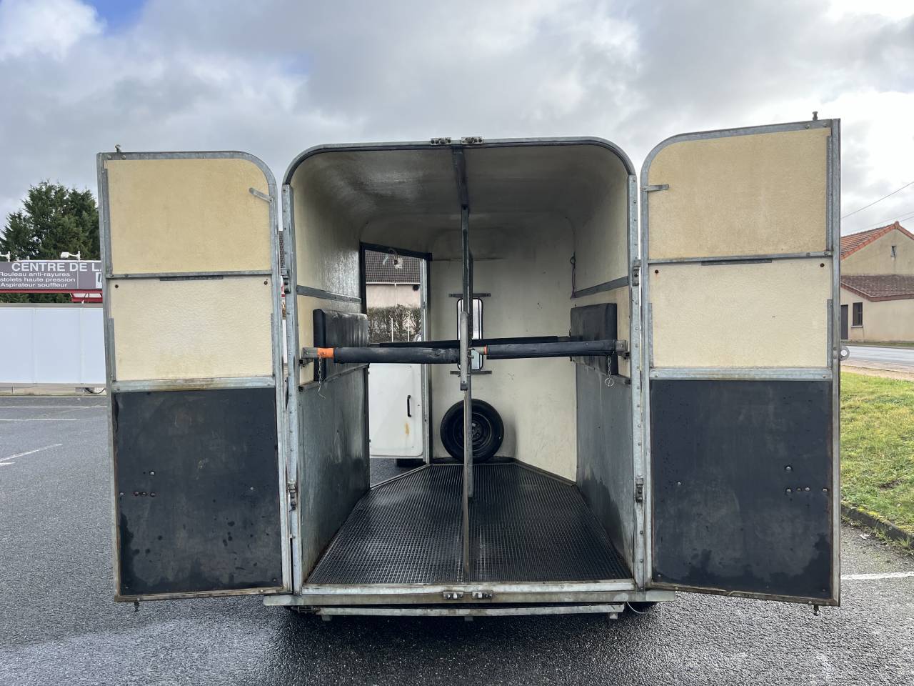 Horse trailer Fautras Provans 2 Stalls 1998 Used