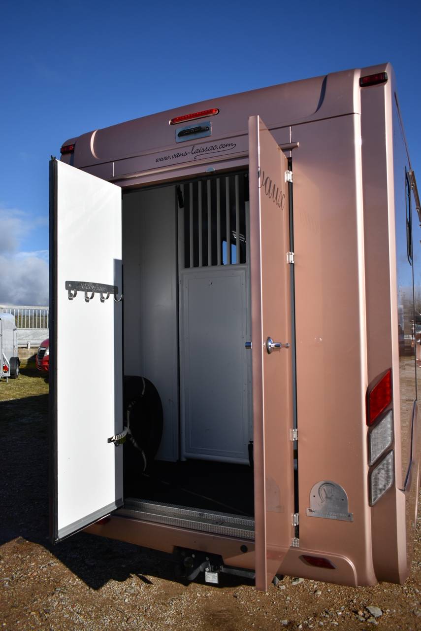 Horsebox HGV Laissac Utilitaires Master 2021 Used
