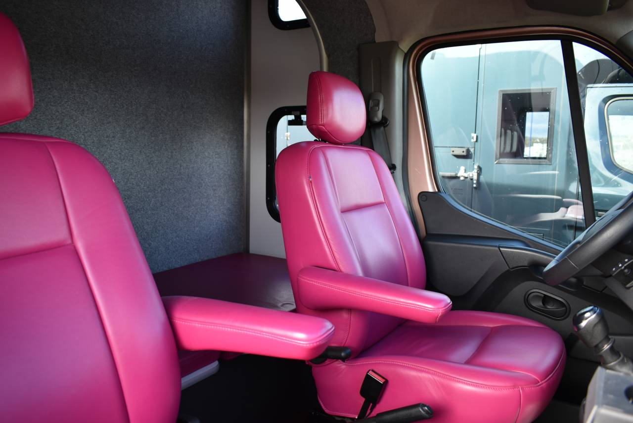 Horsebox HGV Laissac Utilitaires Master 2021 Used