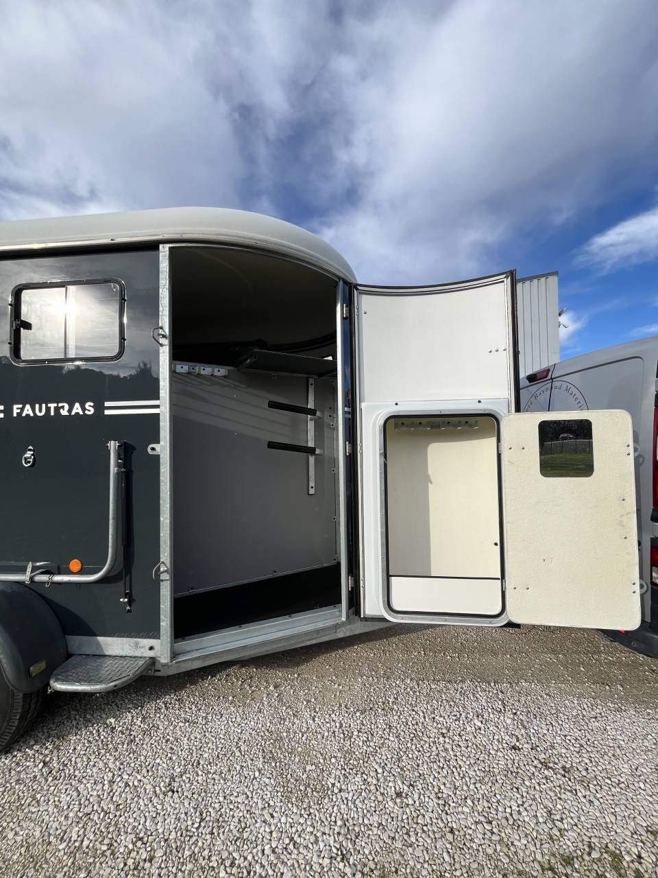 Horse trailer Fautras  2 Stalls 2015 Used