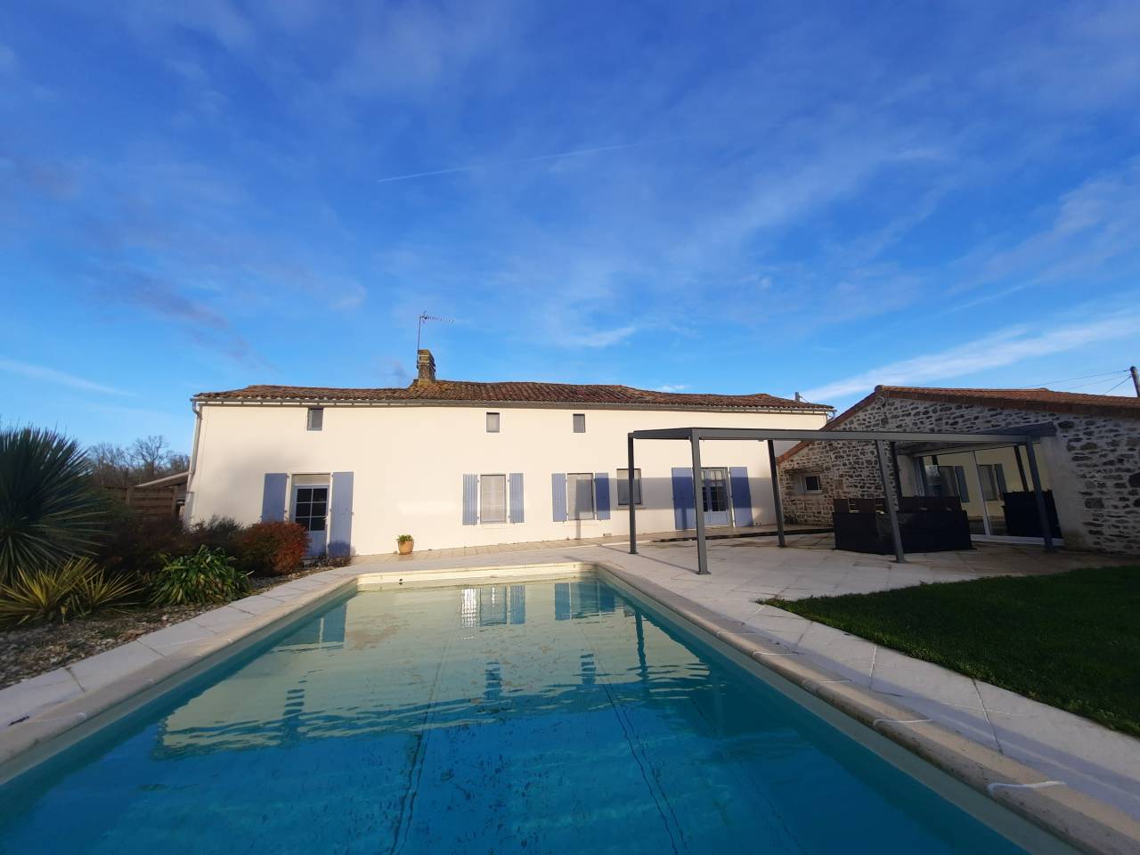 Equestrian property  Deux-S&egrave;vres