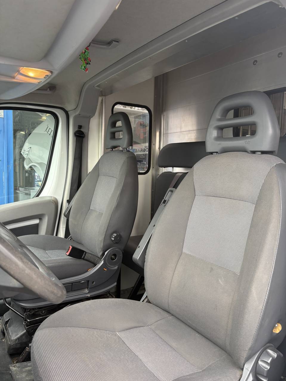 Horsebox HGV Les Vans Roussel  2008 Used