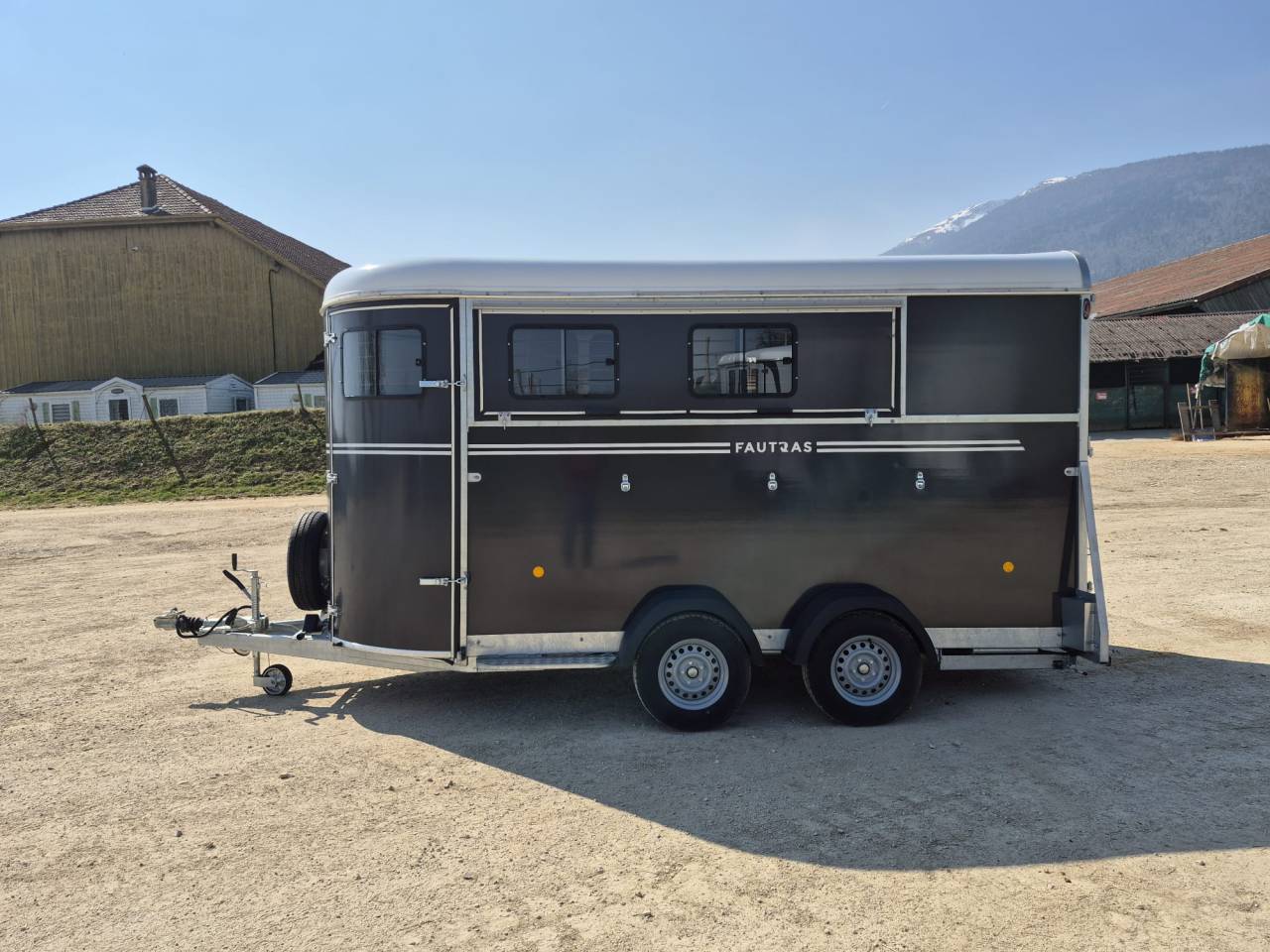 Horse trailer Fautras oblic +3 3 Stalls 2026 New