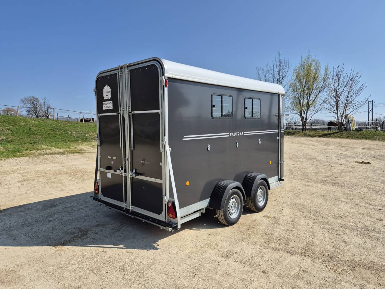 Horse trailer Fautras oblic +3 3 Stalls 2026 New