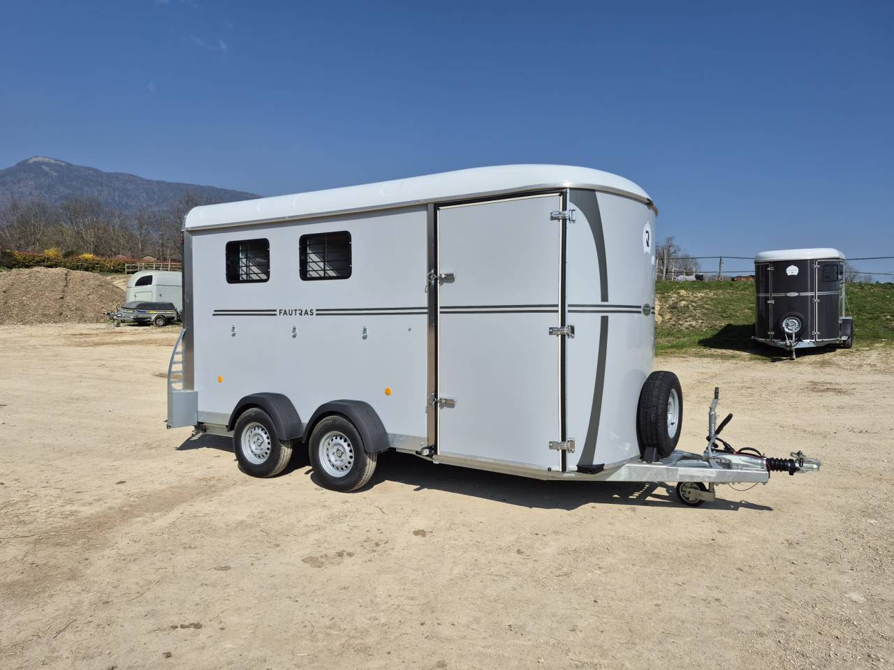 Horse trailer Fautras oblic X3 3 Stalls 2026 New