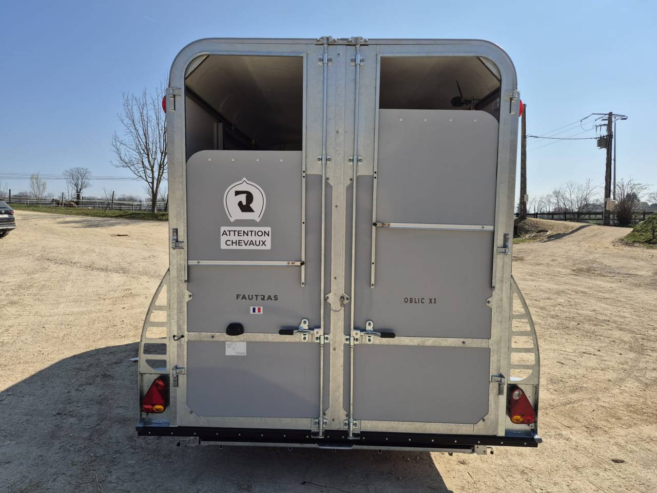 Horse trailer Fautras oblic X3 3 Stalls 2026 New