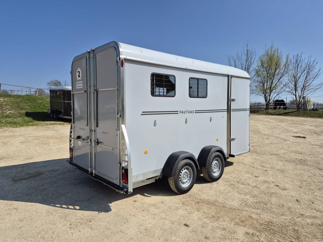 Horse trailer Fautras oblic X3 3 Stalls 2026 New
