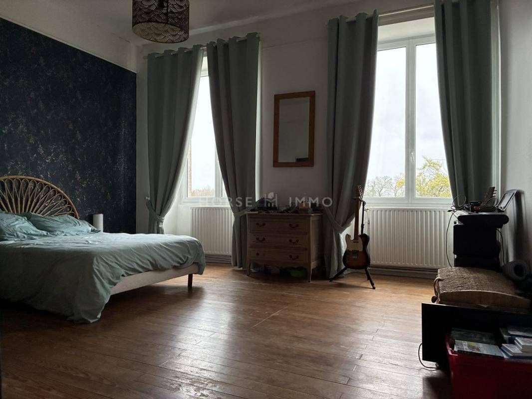 Luxurious equestrian property  Manche