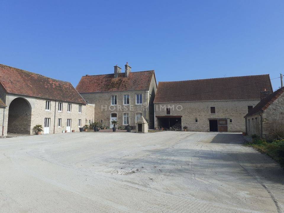 Luxurious equestrian property  Manche