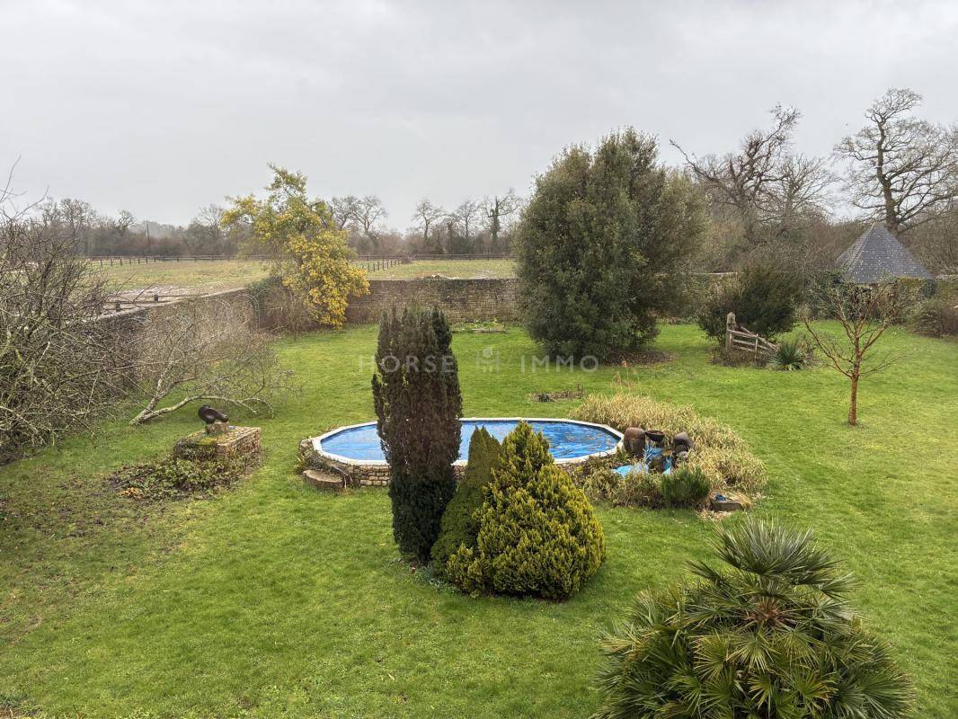 Luxurious equestrian property  Manche