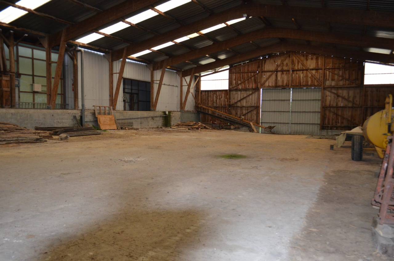 Equestrian property  Mayenne