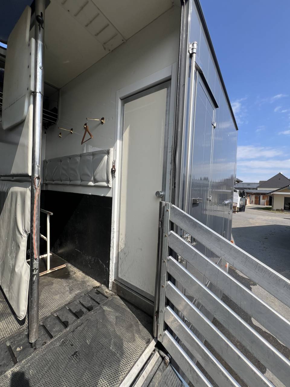 Horsebox NON-HGV Mercedes Atego 2004 Used