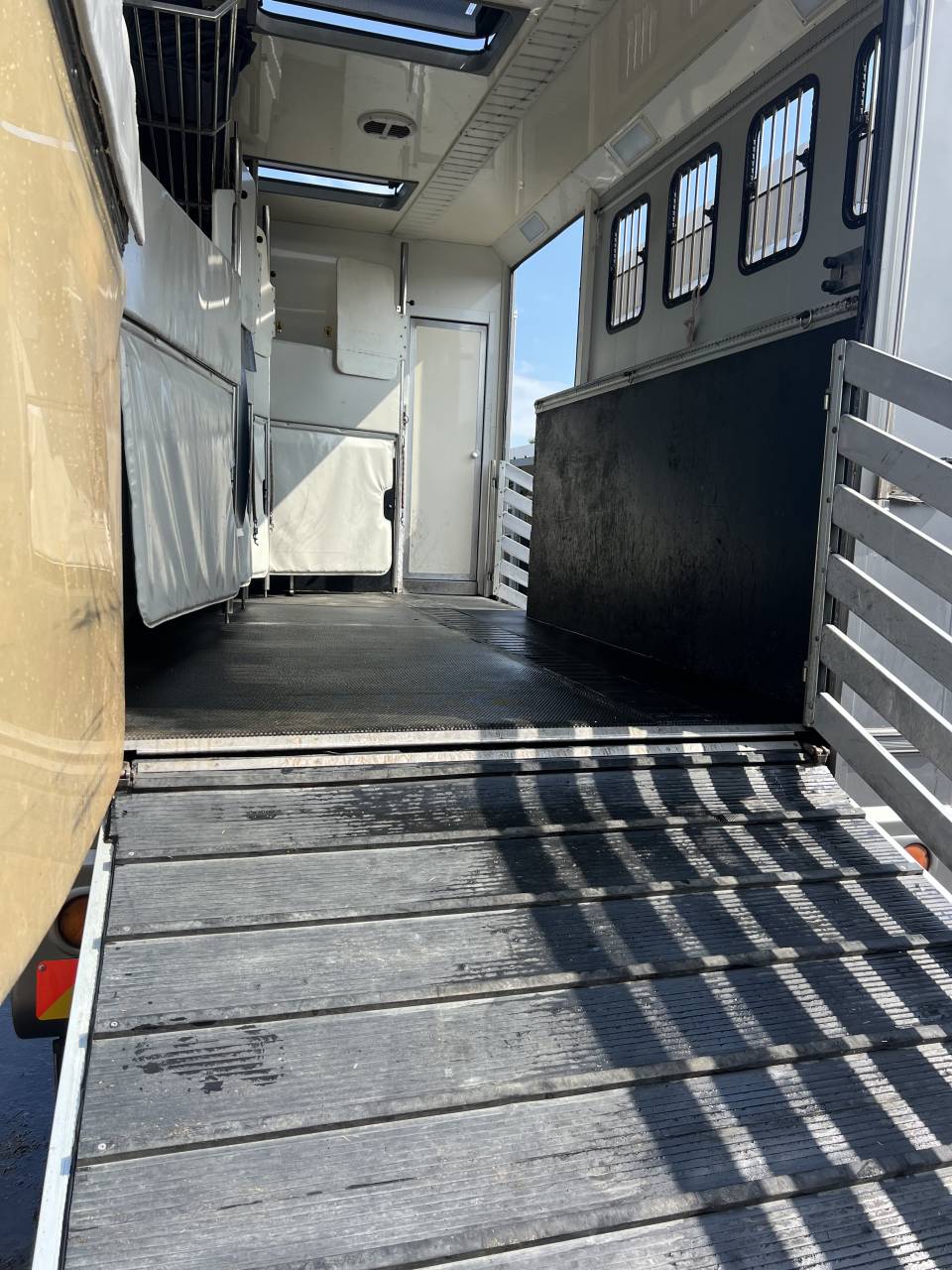 Horsebox NON-HGV Mercedes Atego 2004 Used