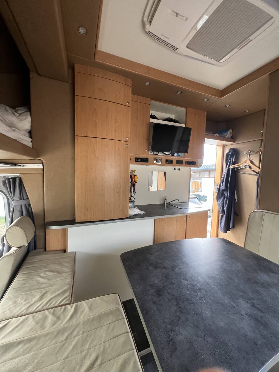 Horsebox NON-HGV Mercedes Atego 2004 Used