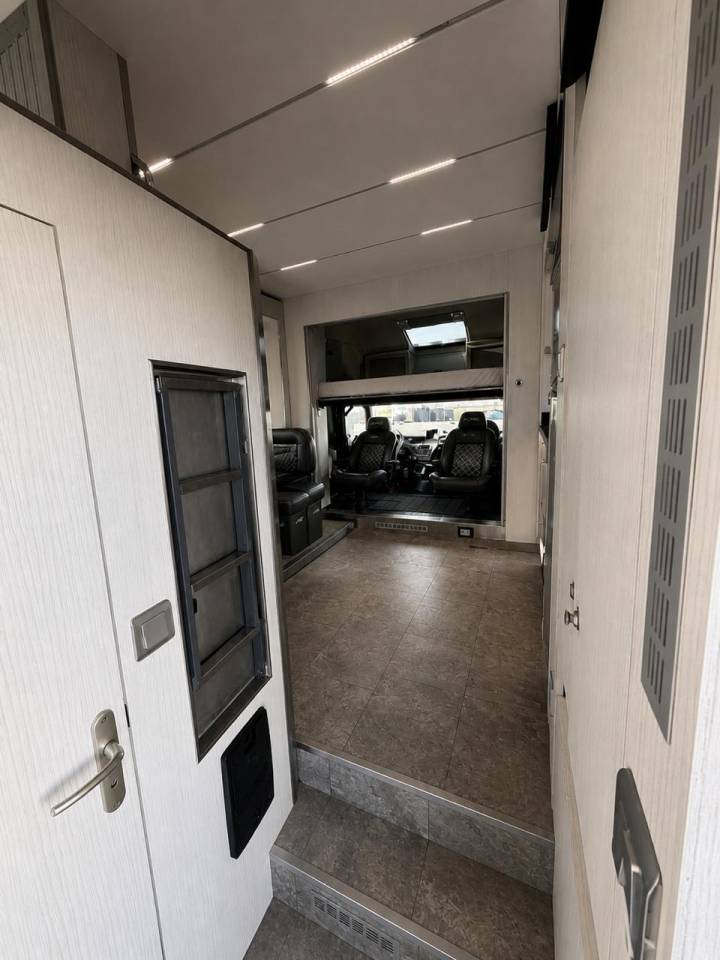 Horsebox NON-HGV Volvo Paillard 2017 Used