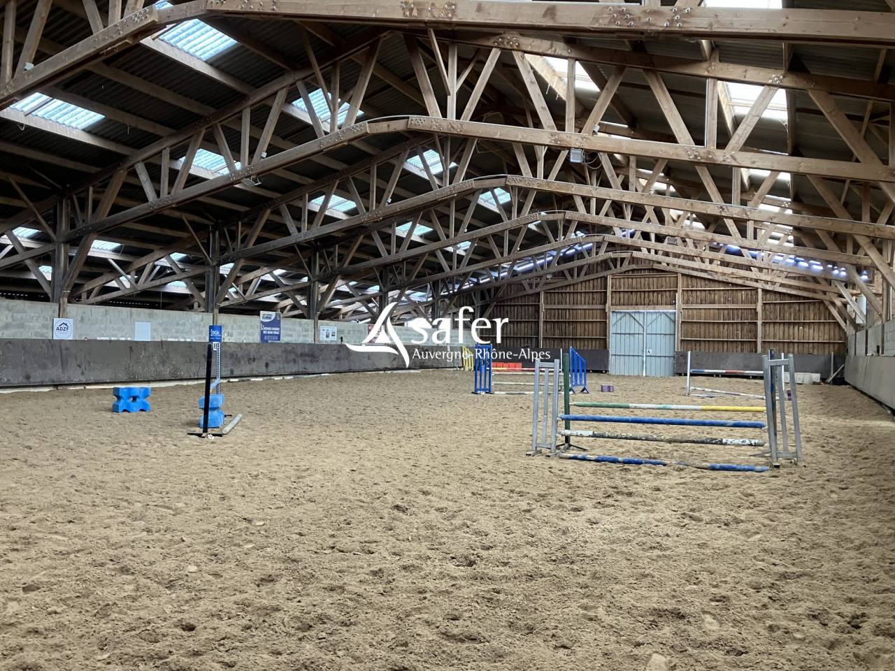 Equestrian property  Dr&ocirc;me