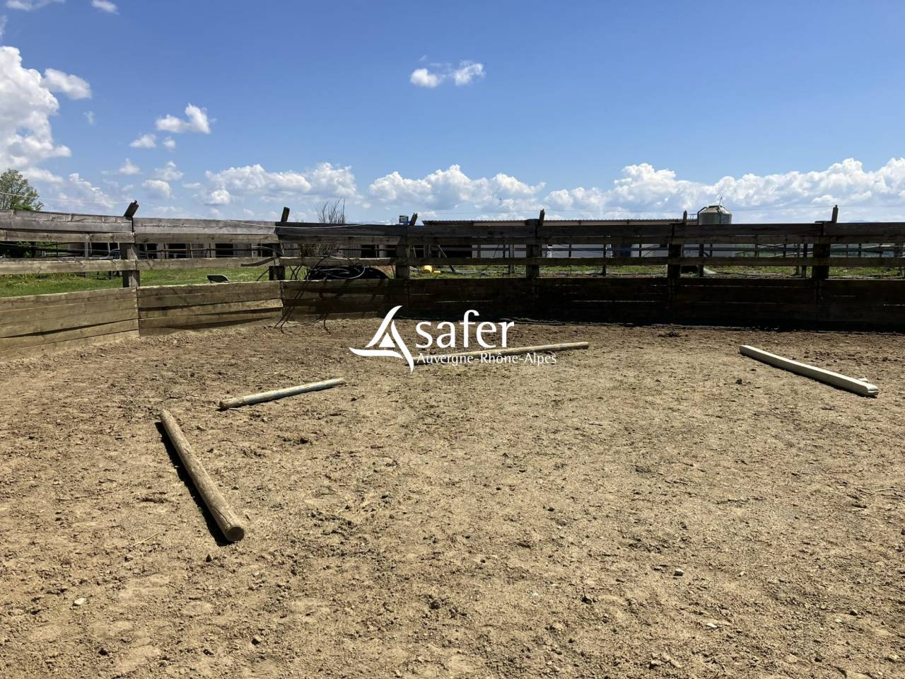 Equestrian property  Dr&ocirc;me