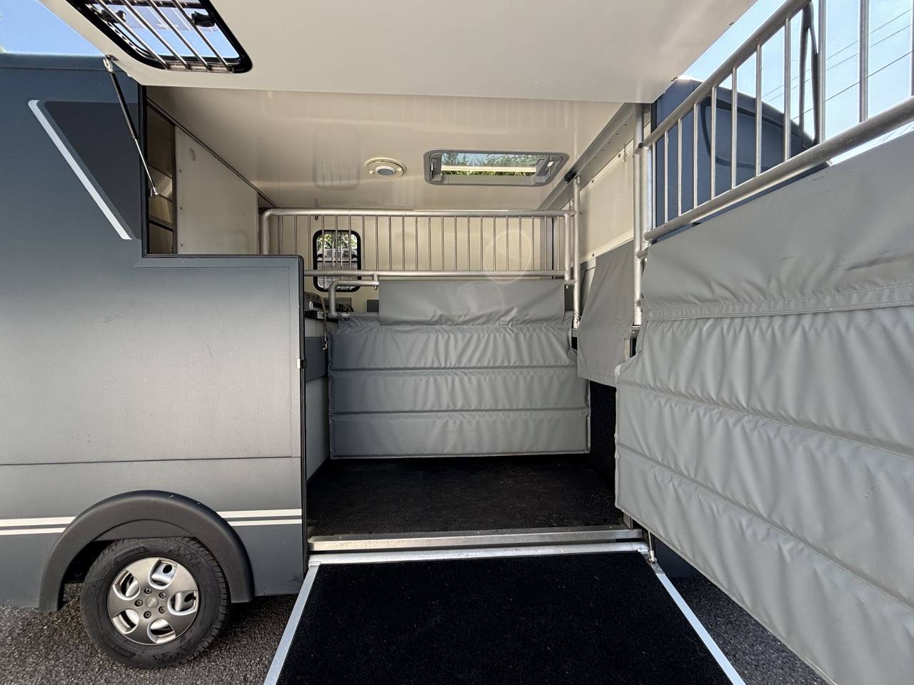 Horsebox HGV Peugeot MSG Peugeot Boxer 2020 Used