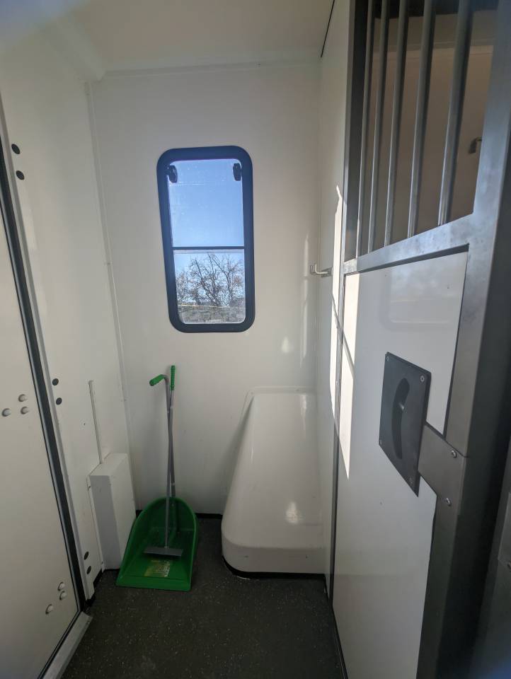 Horsebox HGV Ameline HARAS 3 PLACES RENAULT MASTER 2016 Used