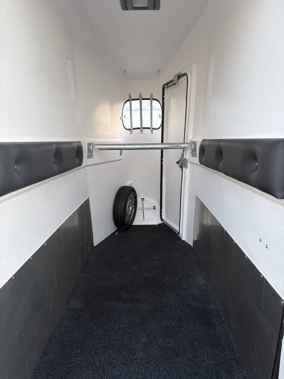 Horse trailer Barbot Turbovan 1,5 Stalls 2025 New