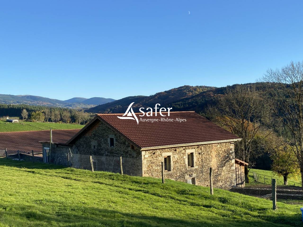 Hog farm / Piggery  Puy-de-D&ocirc;me
