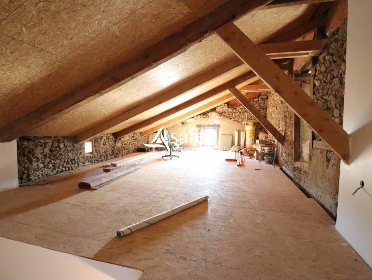 Hog farm / Piggery  Puy-de-D&ocirc;me