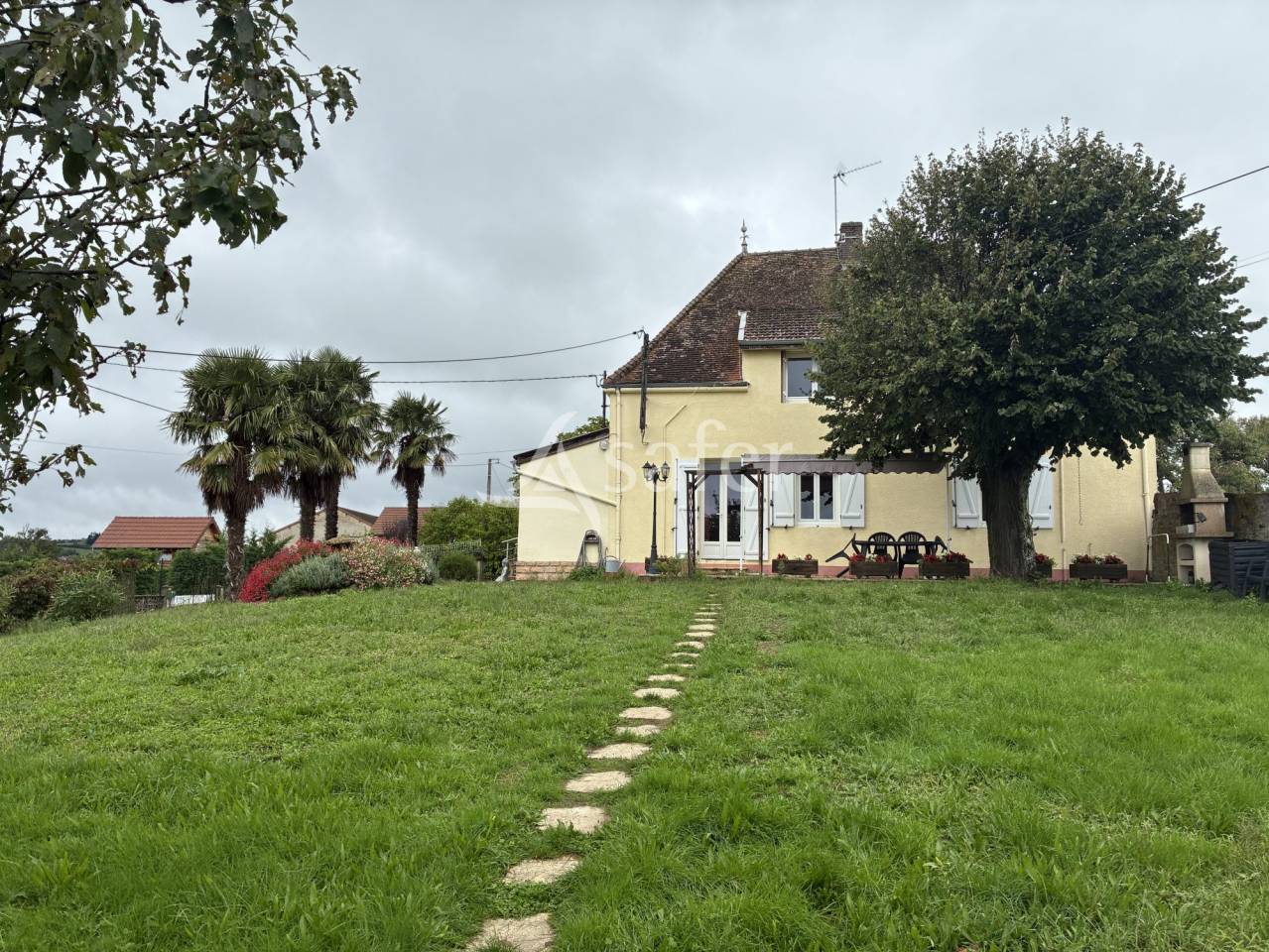 Grain farm  Sa&ocirc;ne-et-Loire
