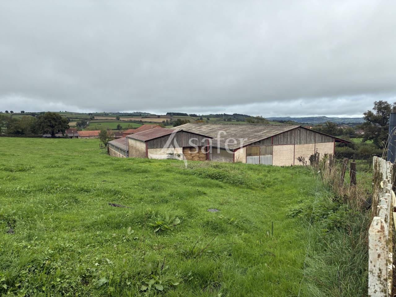 Grain farm  Sa&ocirc;ne-et-Loire
