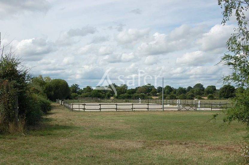 Equestrian property  Mayenne