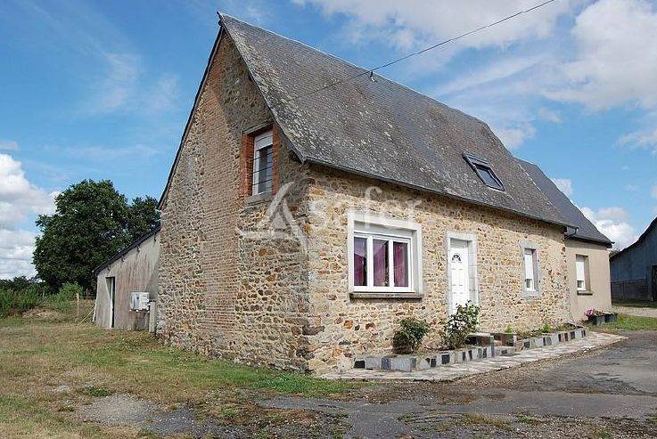 Equestrian property  Mayenne