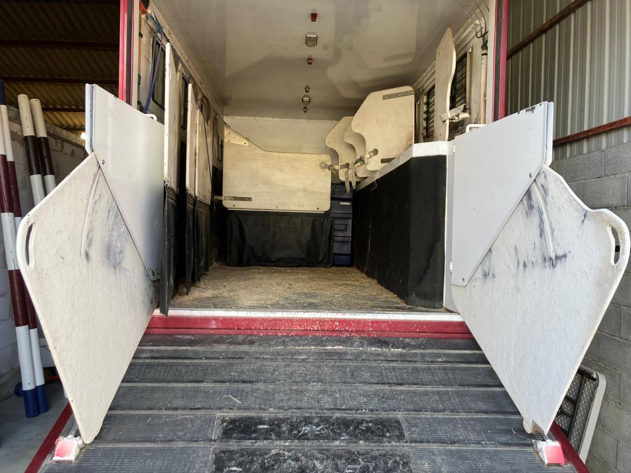 Horsebox NON-HGV Renault M200 1992 Used