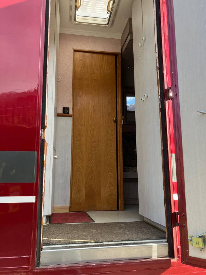 Horsebox NON-HGV Renault M200 1992 Used