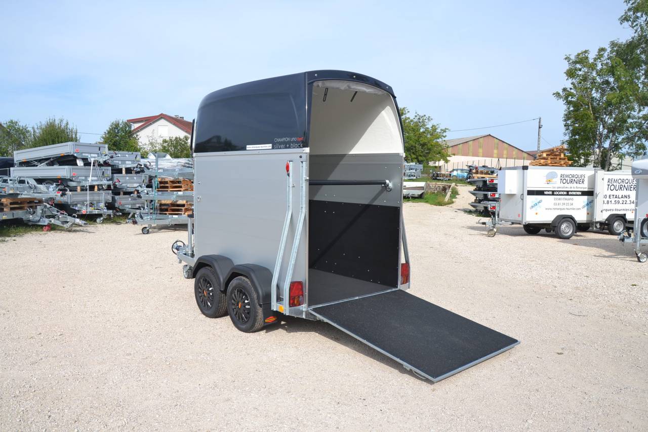 Horse trailer Bockmann CHAMPION UNO SILVER + BLACK 1,5 Stalls 2026 New