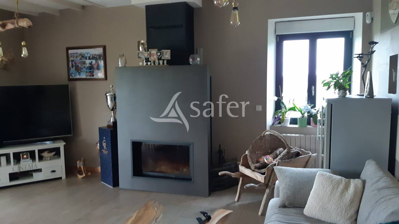 Equestrian property  Mayenne