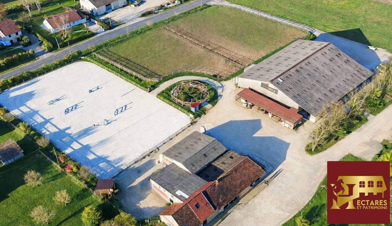 Livery yard  Sa&ocirc;ne-et-Loire