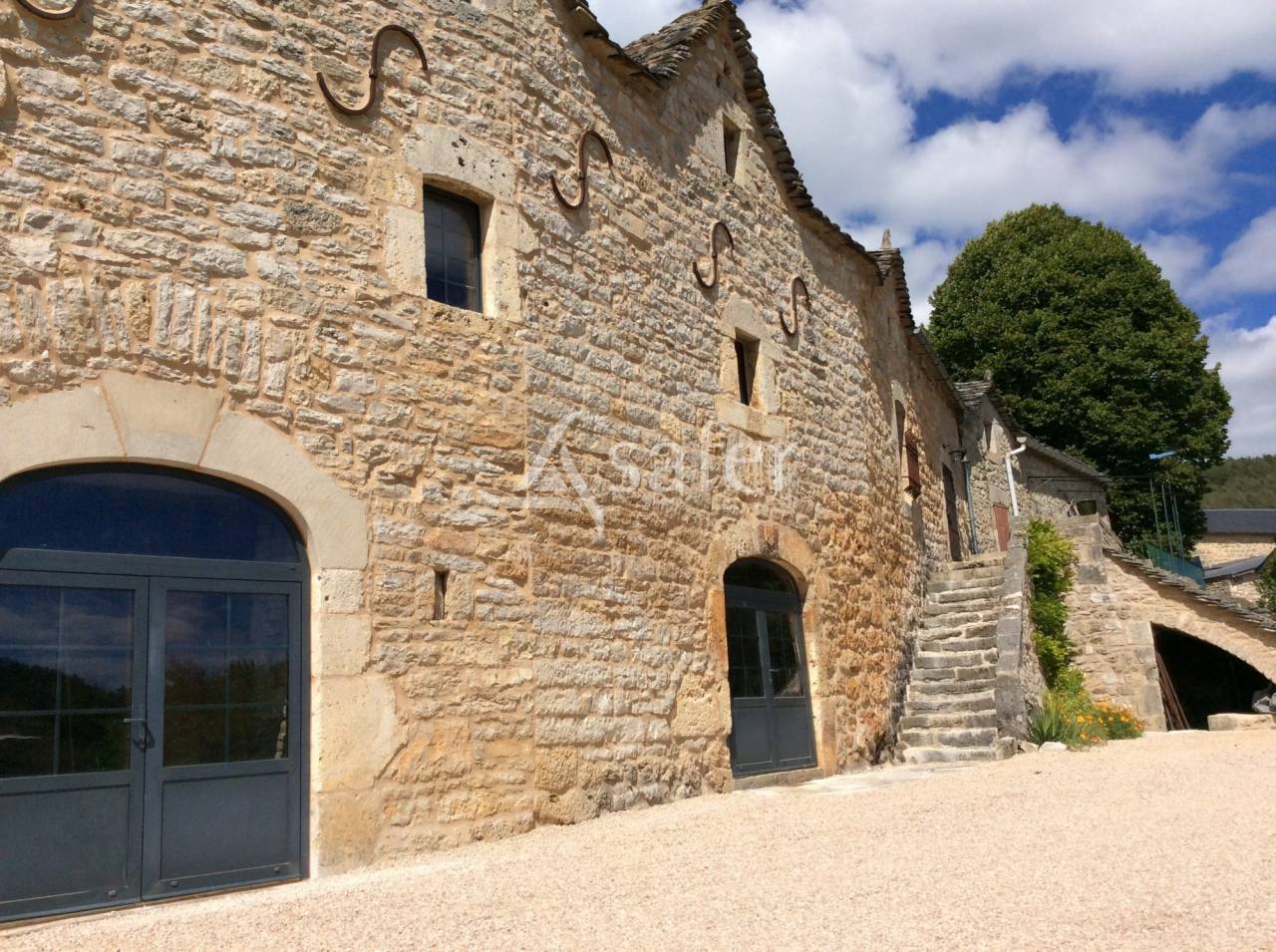 Other country property  Loz&egrave;re