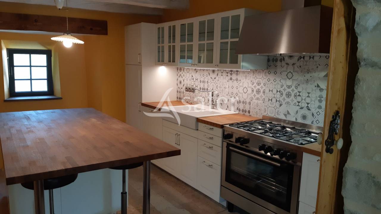 Other country property  Loz&egrave;re