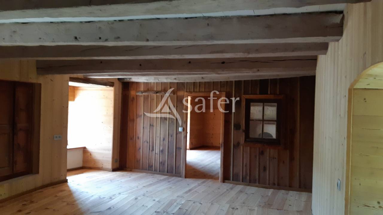 Other country property  Loz&egrave;re