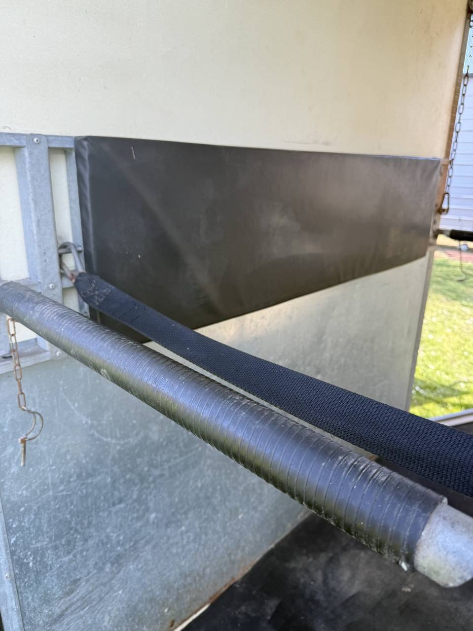 Horse trailer Fautras PROVAN CLASSIC  2 Stalls 2012 Used