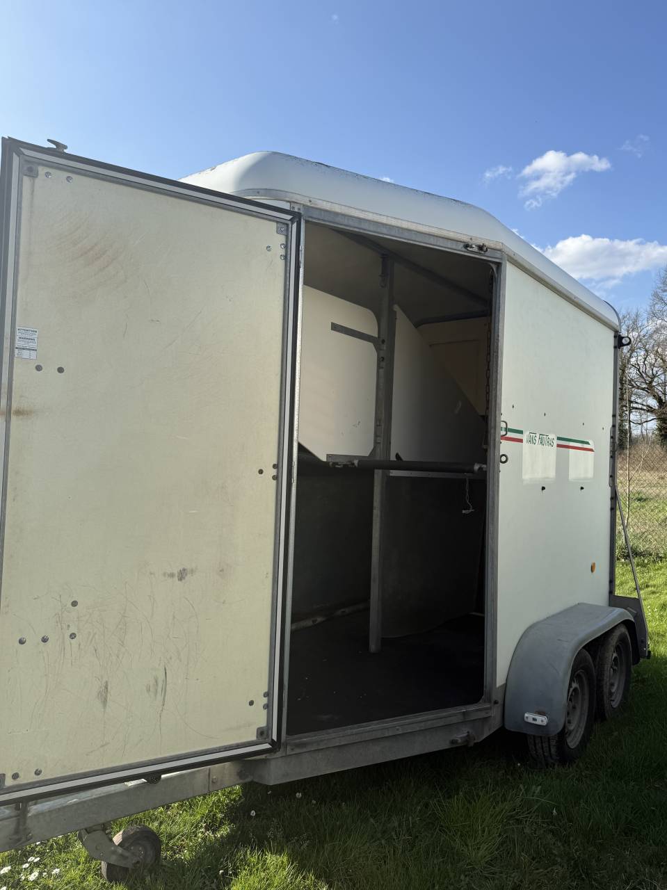 Horse trailer Fautras PROVAN CLASSIC  2 Stalls 2012 Used