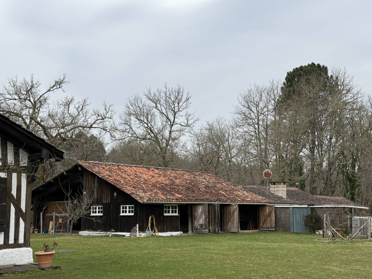 Equestrian property  Landes