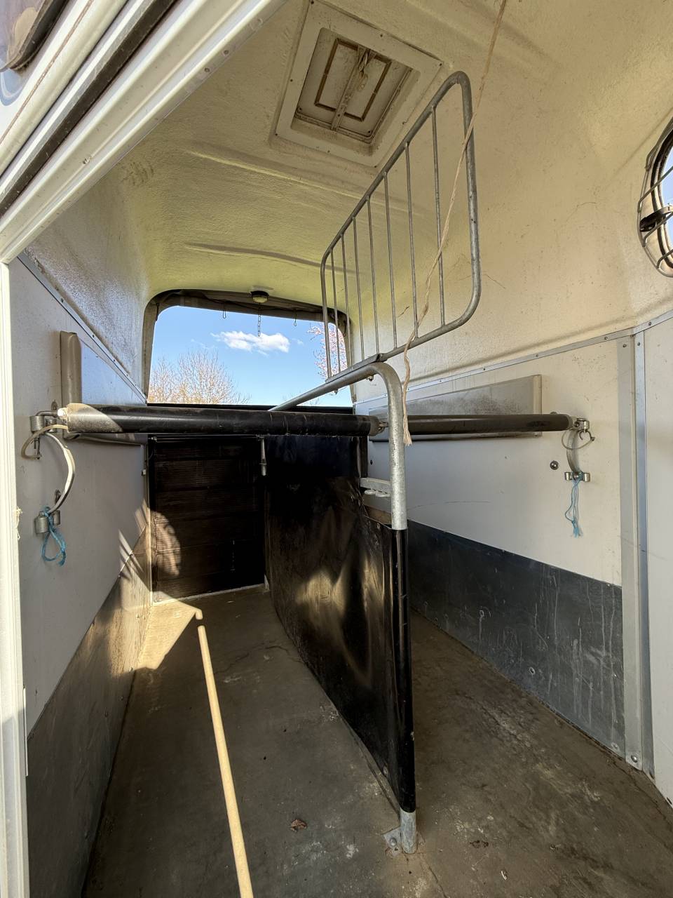 Horse trailer Cheval Liberte 2002XL 2 Stalls 2007 Used