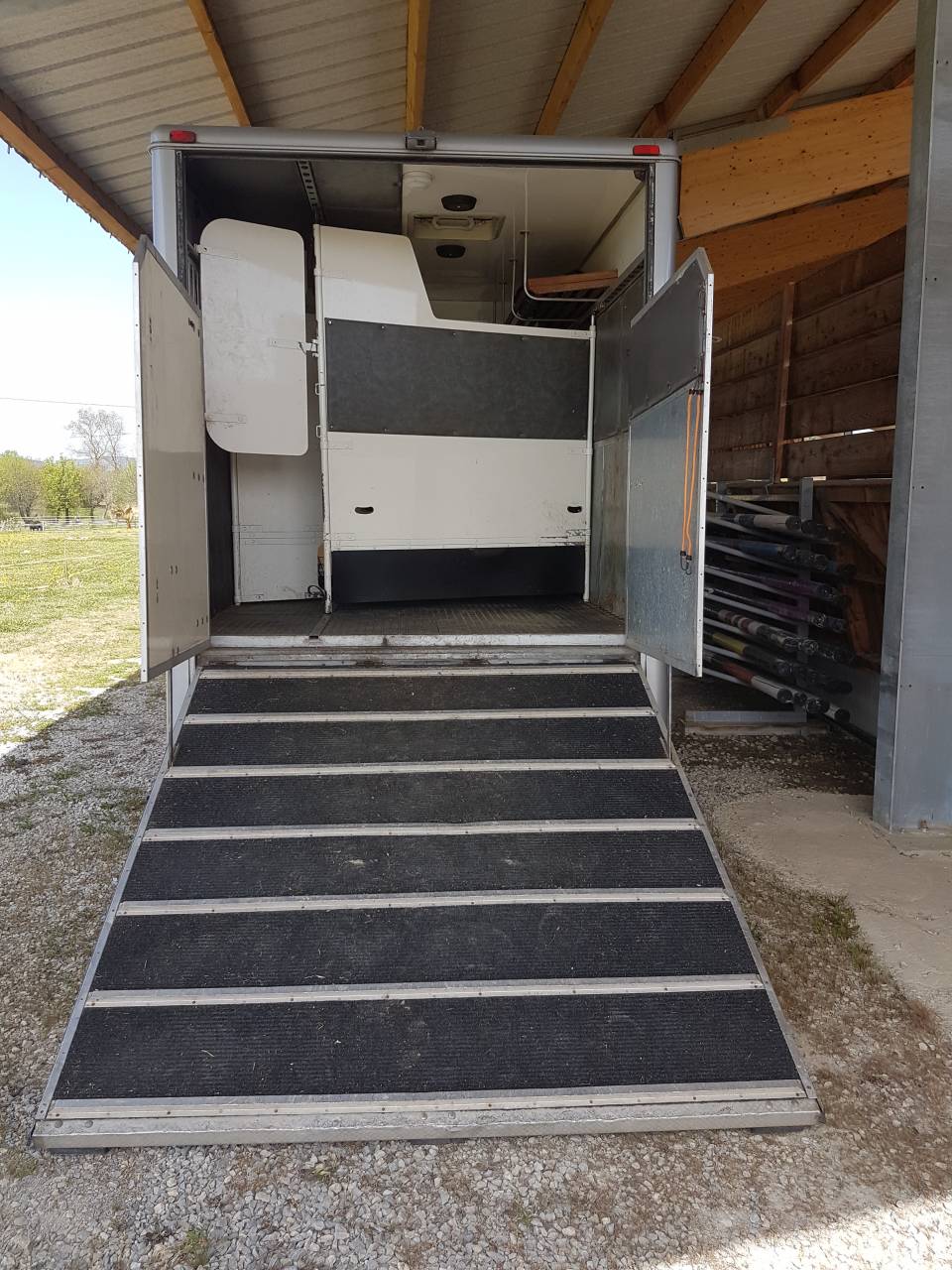 Horsebox NON-HGV Renault middlum 2006 Used