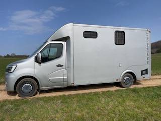 Horsebox HGV Renault RENAULT MASTER  2023 Used