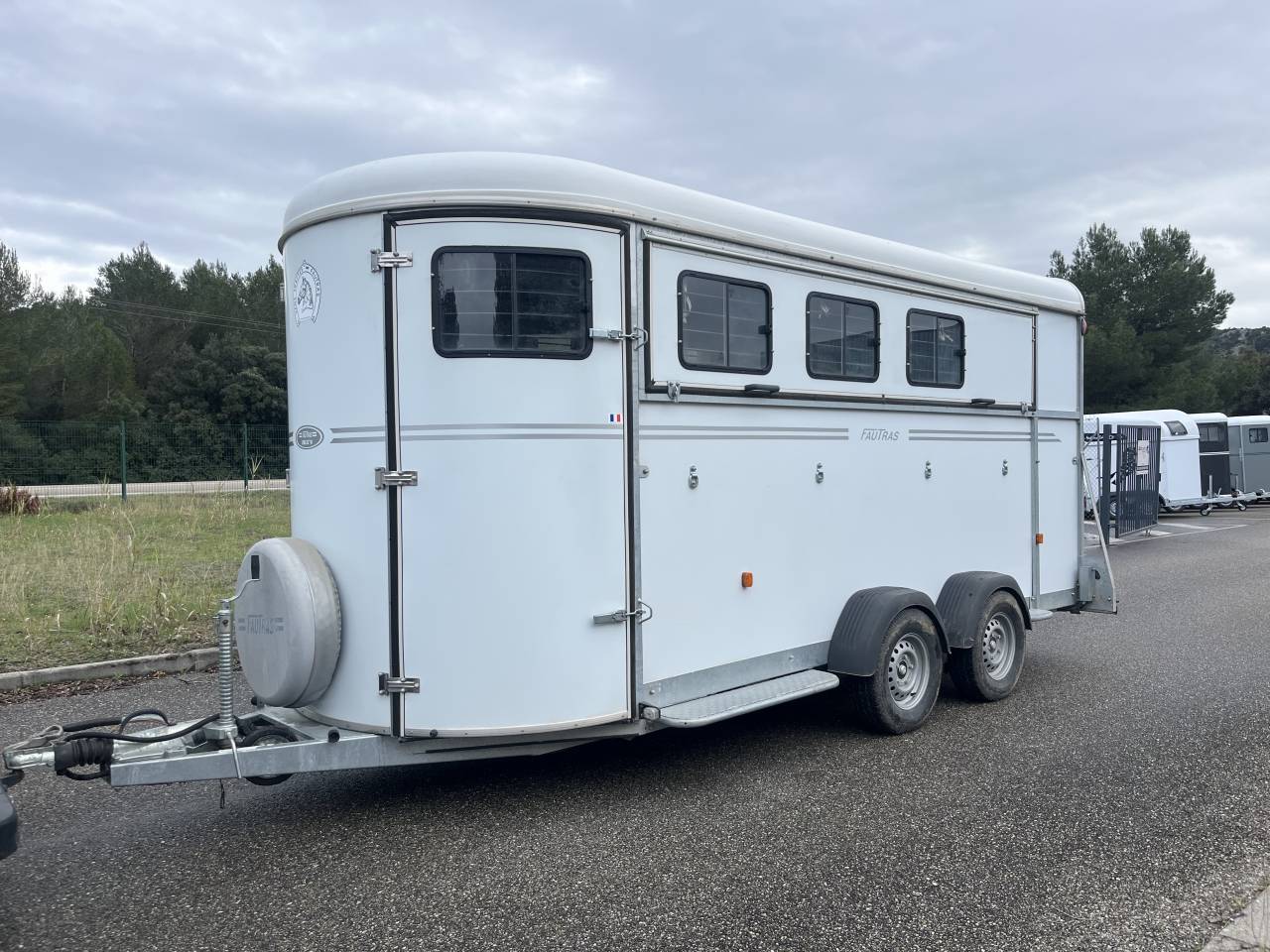 Horse trailer Fautras  4 Stalls 2020 Used