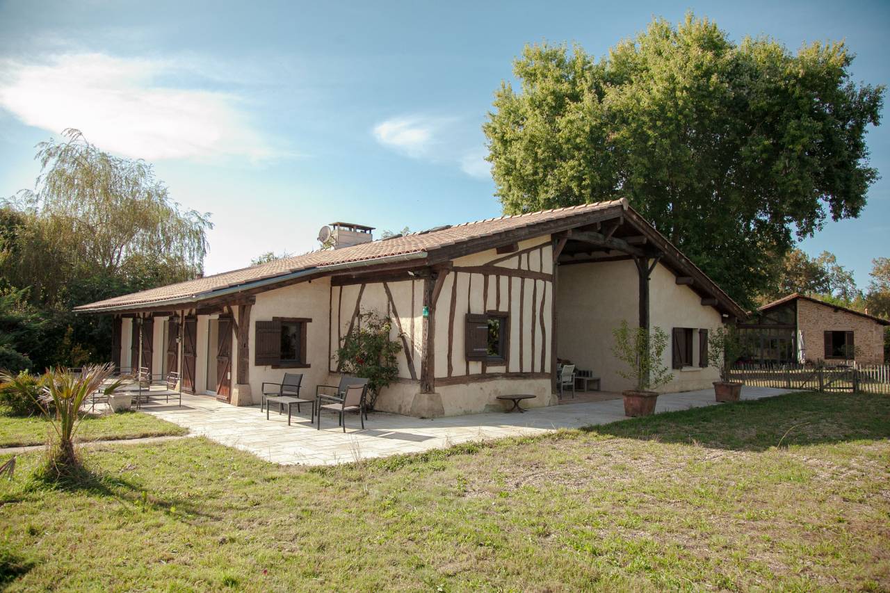 Equestrian property  Gironde